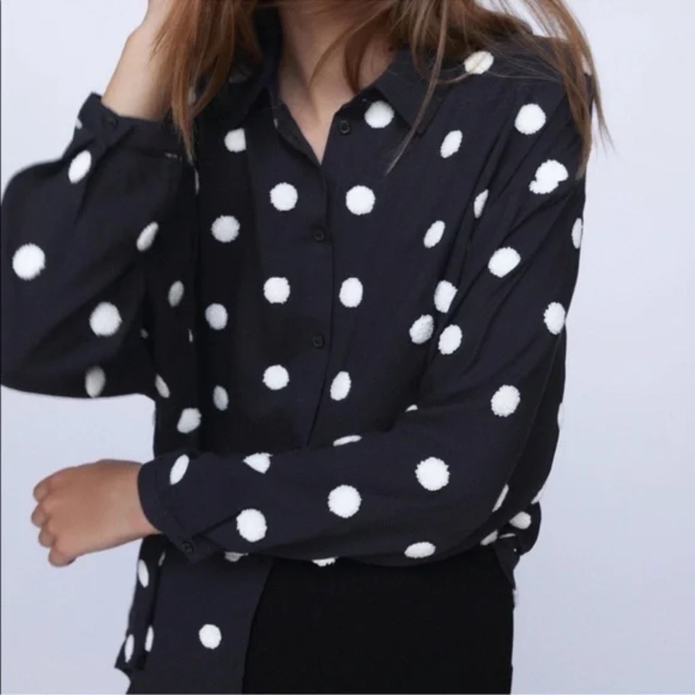 Like New Zara Black and White Viscose Polka Dot Button Shirt Size Medium